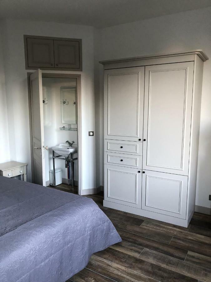 Exceptionnel, 130 M2, Vue Aerienne Sur Paris Ville-d'Avray